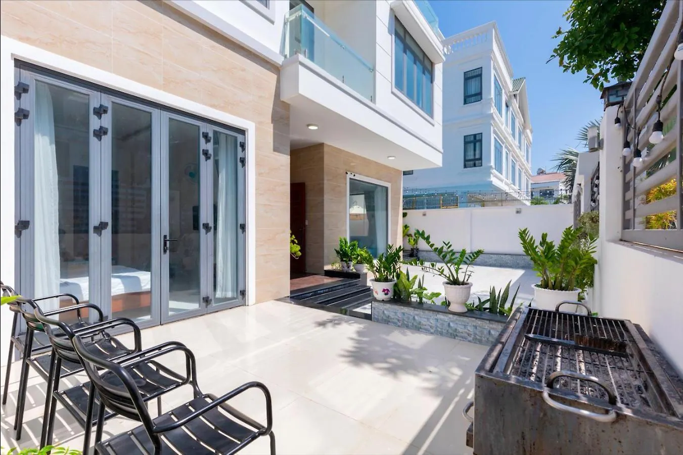 Lur Home Premium Pool Vung Tau Guest house